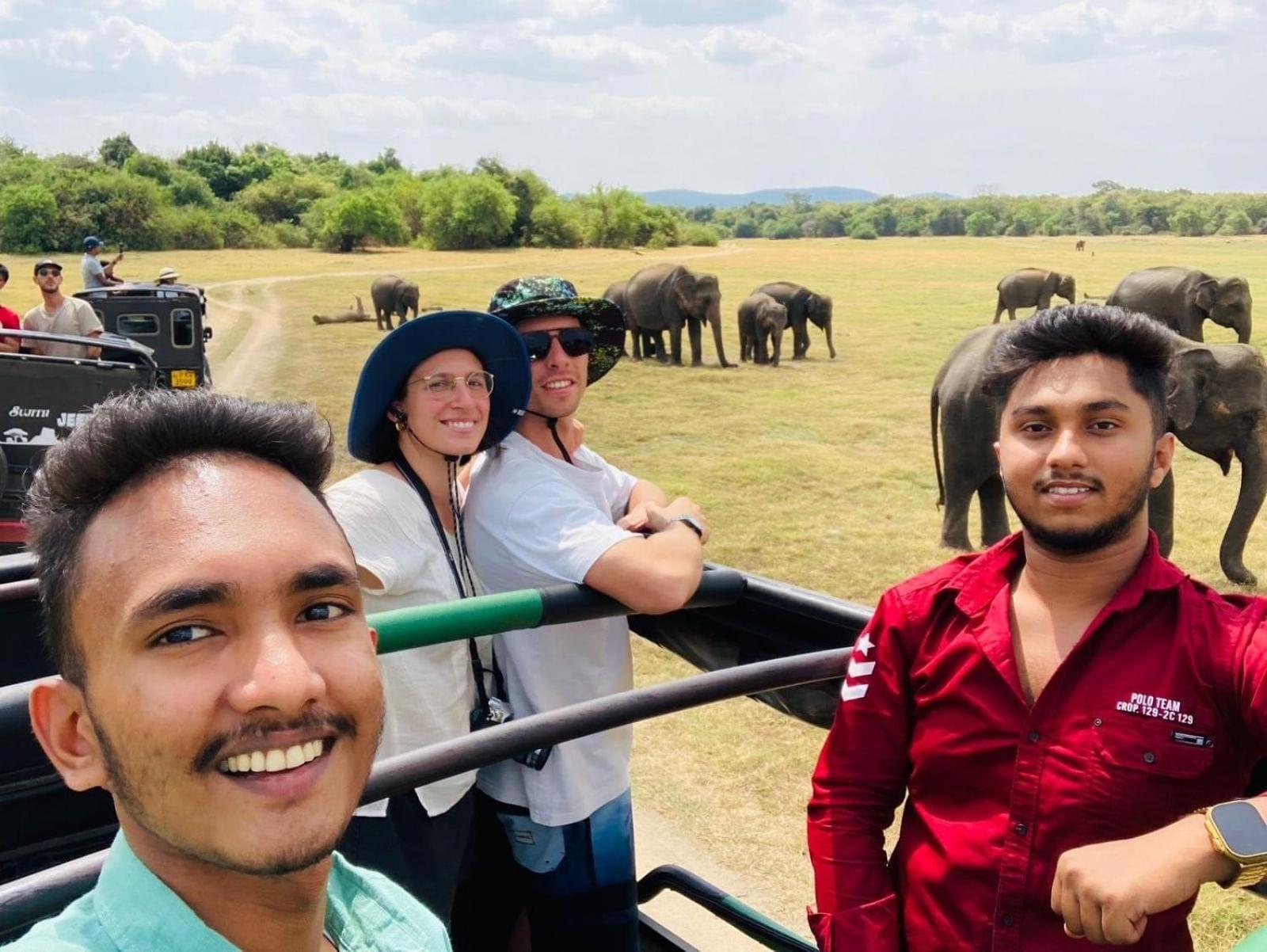 Dambulla Tourist Resort Exteriör bild